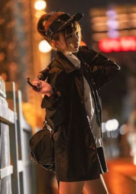 卫老与淑蓉在船上做爰_高清完整版