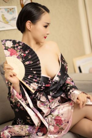 成人综合视频在线播放_BD在线观看完整版