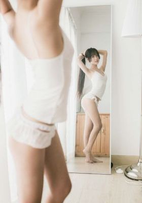年轻的小痍子无码视频_720在线播放