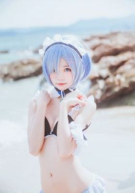 欧美巨大乳_快播高清无删减WWW