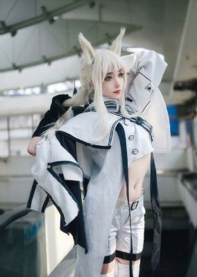 美女隐私秘撒尿偷拍_国语版完整版